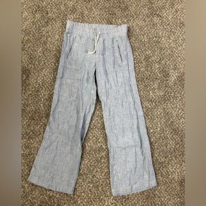 Athleta Cabo linen wide leg pant light blue size 4 waist 31-33”